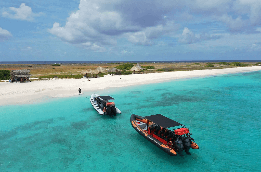 Powerboat Klein Curacao