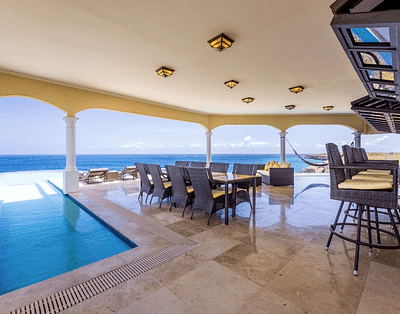Luxe Villa Retreat — Cliff Villa in Curaçao